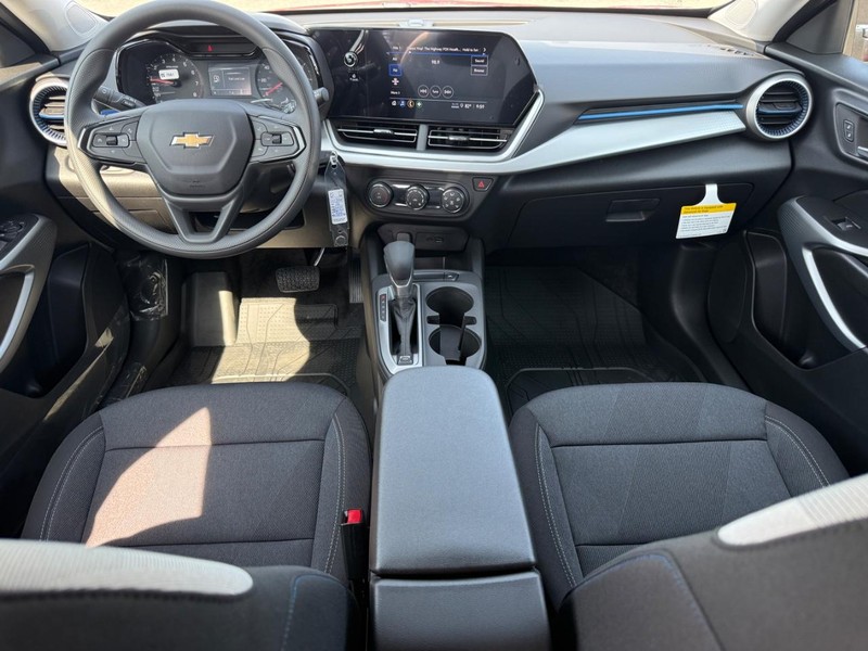 Chevrolet Trax Vehicle Full-screen Gallery Image 6