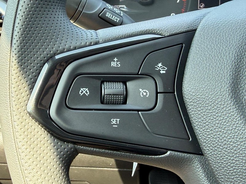 Chevrolet Trax Vehicle Full-screen Gallery Image 8