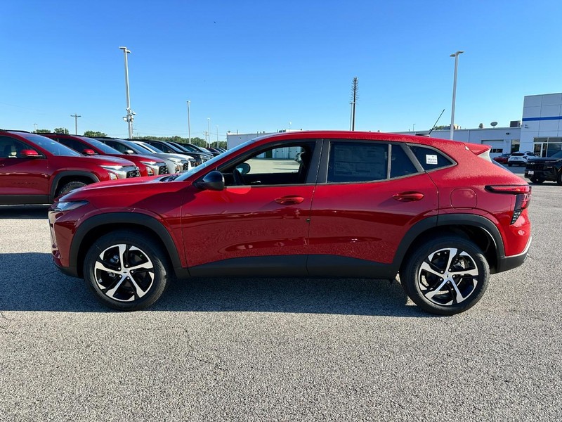 Chevrolet Trax Vehicle Full-screen Gallery Image 2