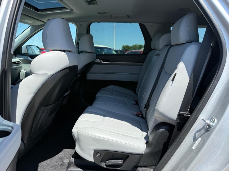 Hyundai Palisade Vehicle Full-screen Gallery Image 11