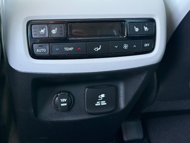 Hyundai Palisade Vehicle Full-screen Gallery Image 13