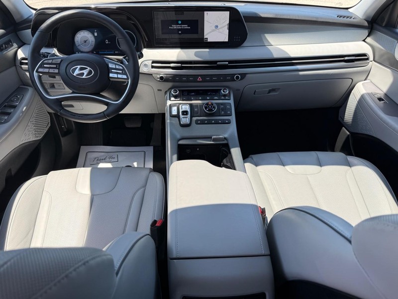 Hyundai Palisade Vehicle Full-screen Gallery Image 14