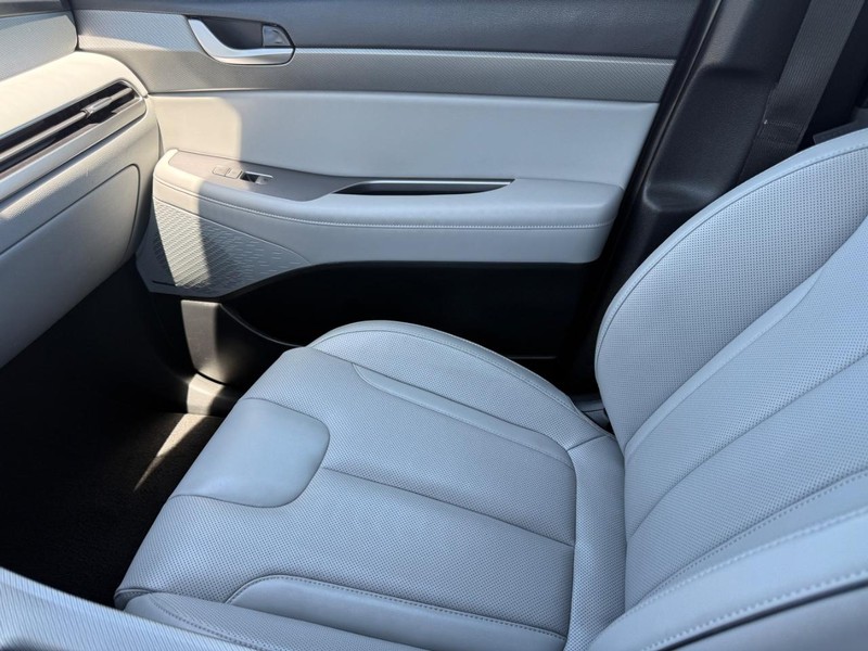 Hyundai Palisade Vehicle Full-screen Gallery Image 23
