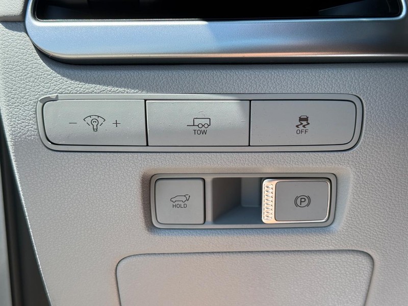 Hyundai Palisade Vehicle Full-screen Gallery Image 25