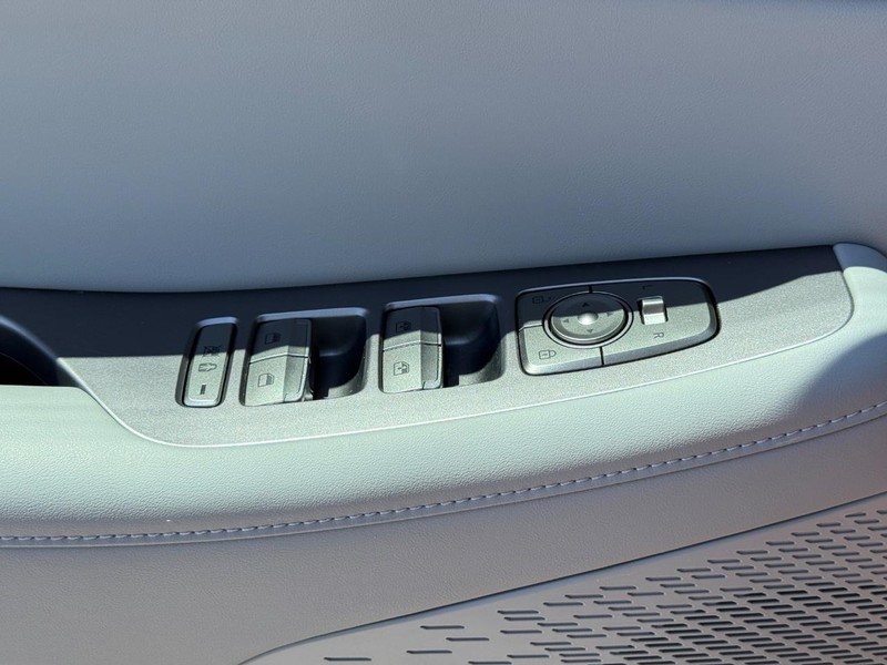 Hyundai Palisade Vehicle Full-screen Gallery Image 27