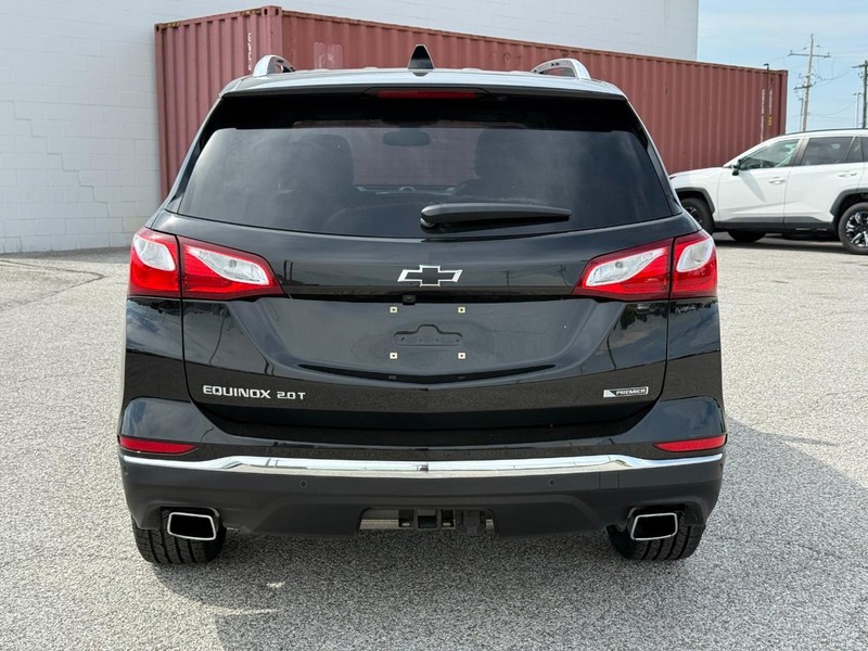 Chevrolet Equinox Vehicle Full-screen Gallery Image 04