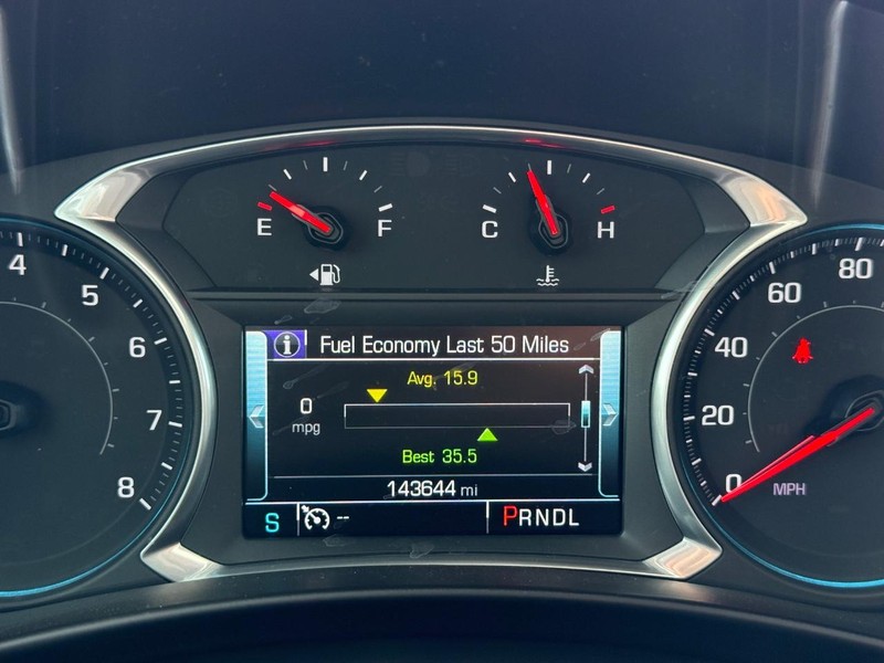Chevrolet Equinox Vehicle Full-screen Gallery Image 23