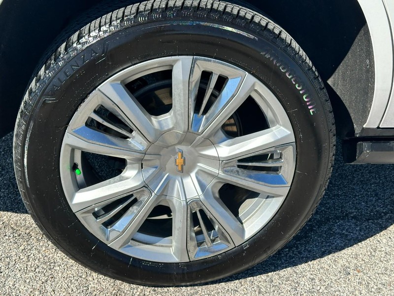 Chevrolet Tahoe Vehicle Full-screen Gallery Image 6