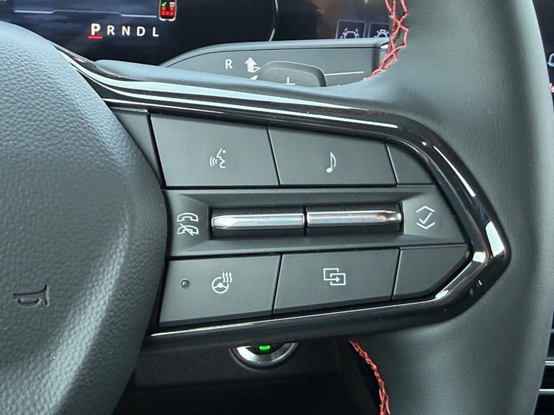 Chevrolet Traverse Vehicle Full-screen Gallery Image 11