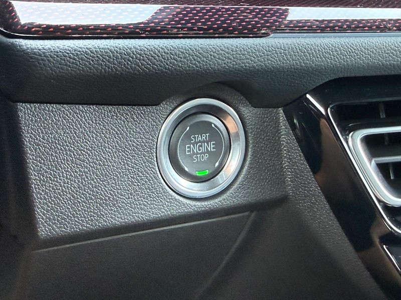 Chevrolet Traverse Vehicle Full-screen Gallery Image 12