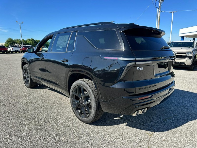 Chevrolet Traverse Vehicle Full-screen Gallery Image 3