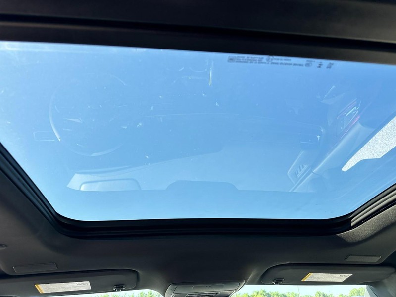 Chevrolet Traverse Vehicle Full-screen Gallery Image 7