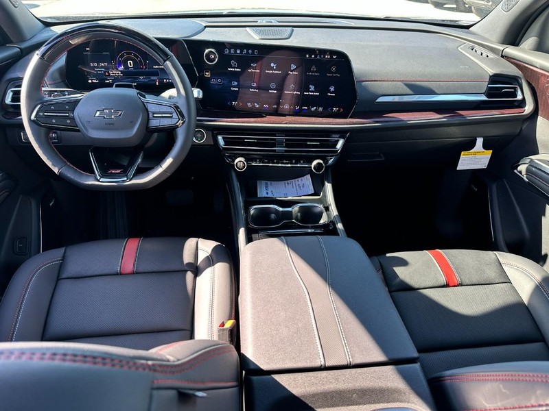 Chevrolet Traverse Vehicle Full-screen Gallery Image 8