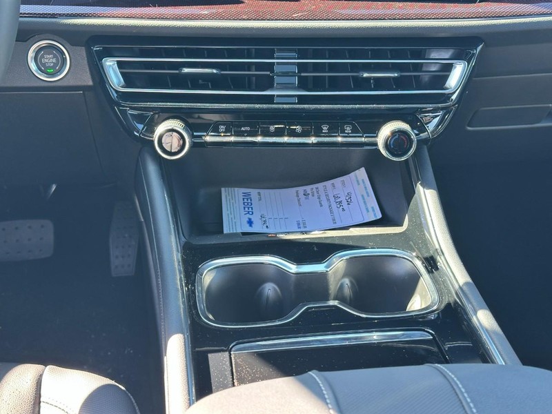 Chevrolet Traverse Vehicle Full-screen Gallery Image 11