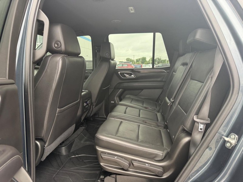 Chevrolet Tahoe Vehicle Full-screen Gallery Image 11