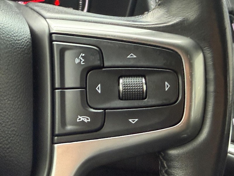 Chevrolet Tahoe Vehicle Full-screen Gallery Image 15