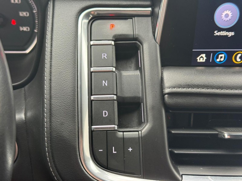 Chevrolet Tahoe Vehicle Full-screen Gallery Image 17