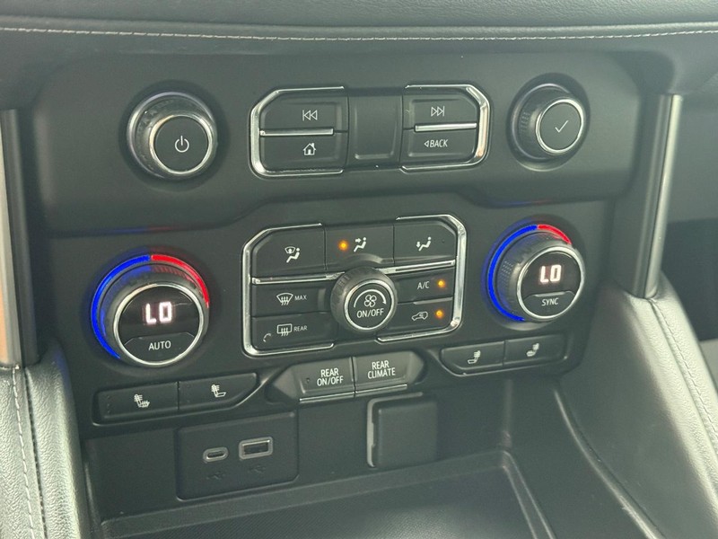 Chevrolet Tahoe Vehicle Full-screen Gallery Image 20