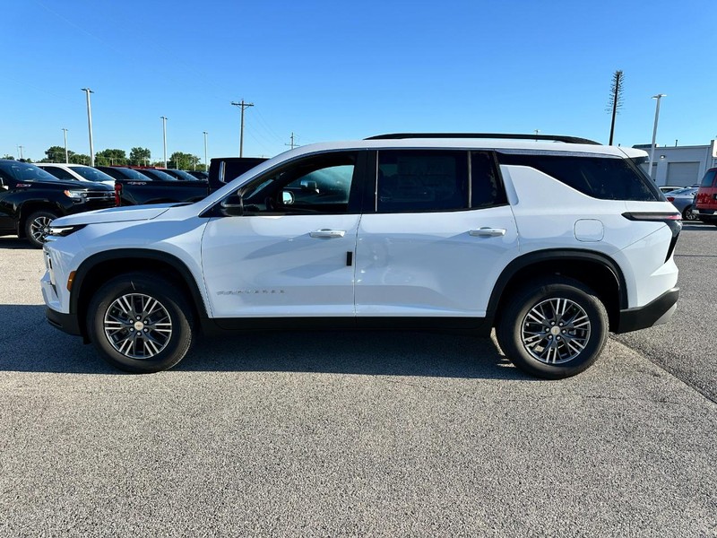 Chevrolet Traverse Vehicle Full-screen Gallery Image 2