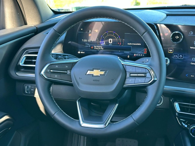 Chevrolet Traverse Vehicle Full-screen Gallery Image 7