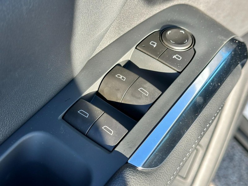 Chevrolet Traverse Vehicle Full-screen Gallery Image 10
