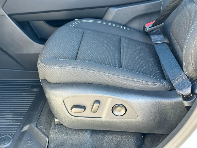 Chevrolet Traverse Vehicle Full-screen Gallery Image 11