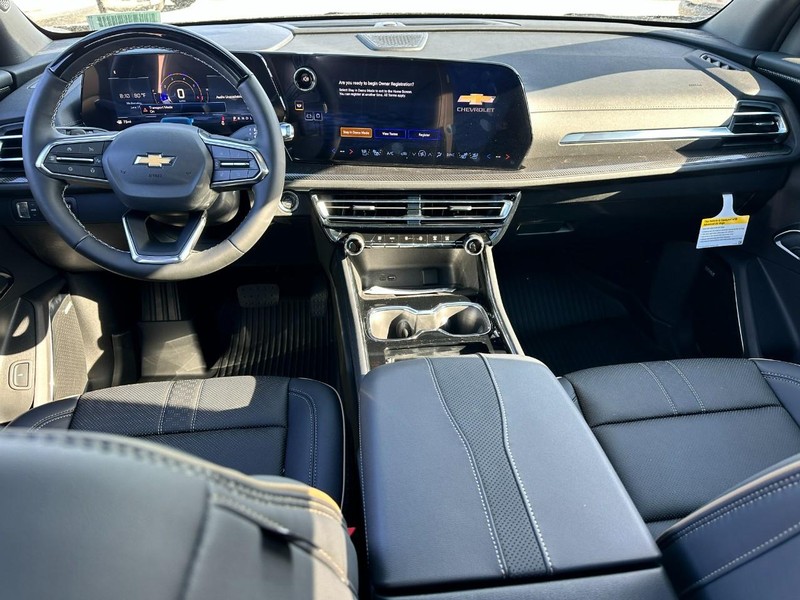 Chevrolet Traverse Vehicle Full-screen Gallery Image 8