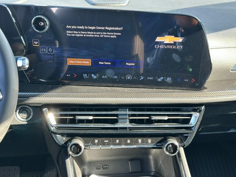 Chevrolet Traverse Vehicle Full-screen Gallery Image 10