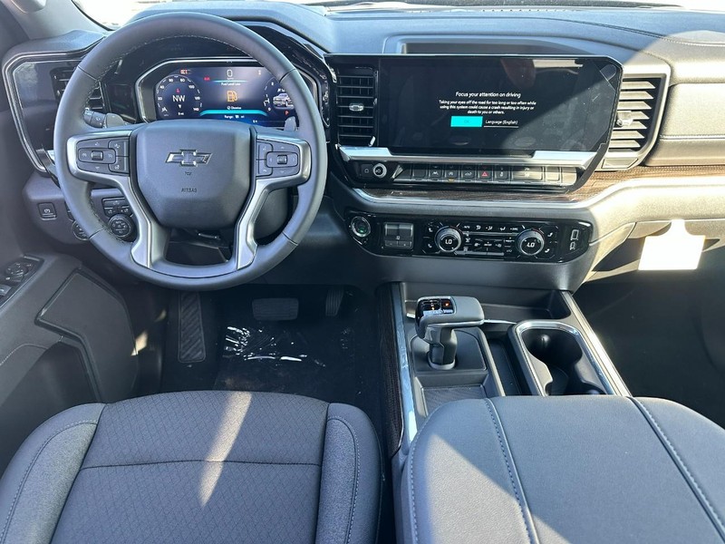 Chevrolet Silverado 1500 Vehicle Full-screen Gallery Image 5