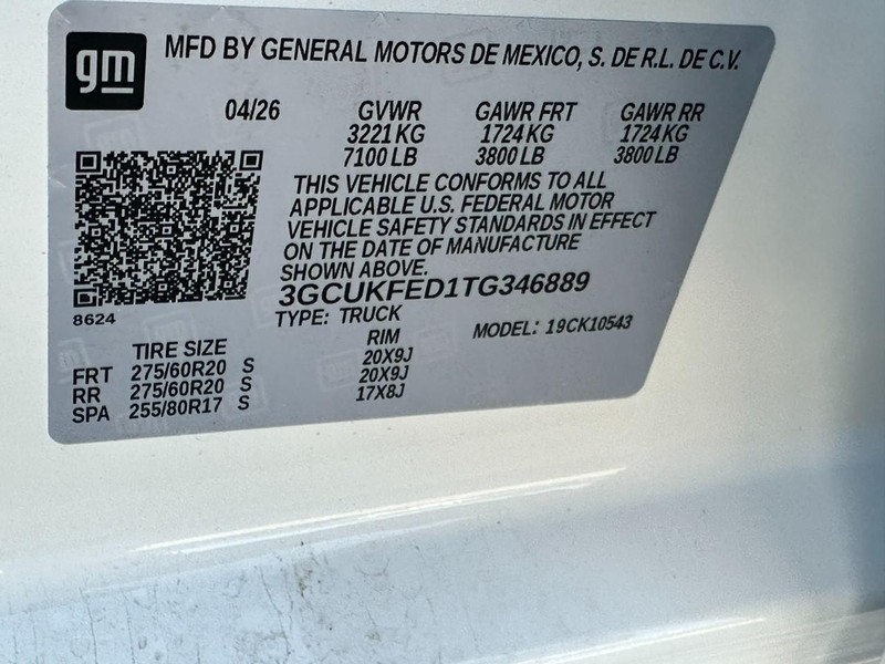 Chevrolet Silverado 1500 Vehicle Full-screen Gallery Image 15