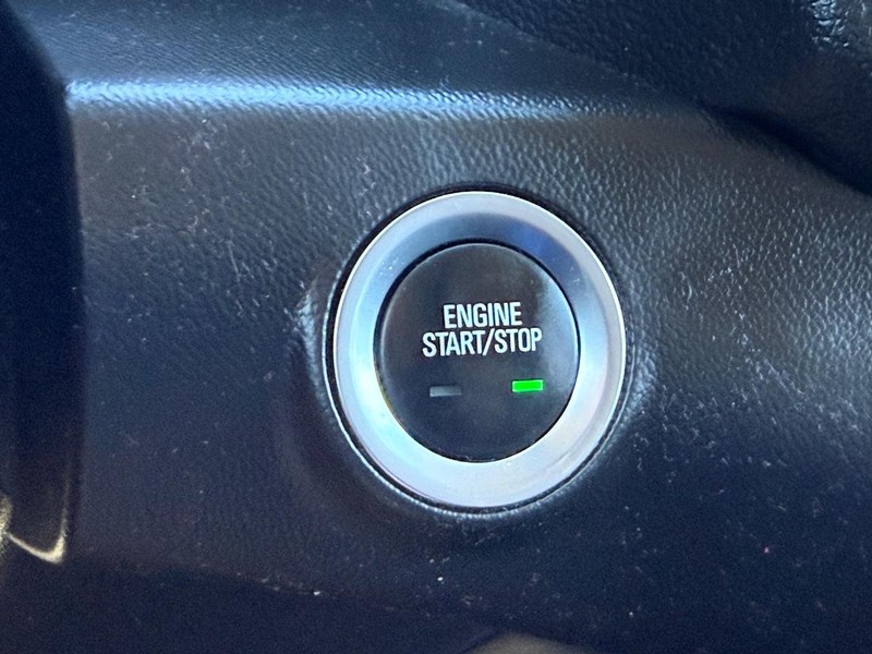 GMC Terrain Vehicle Full-screen Gallery Image 15