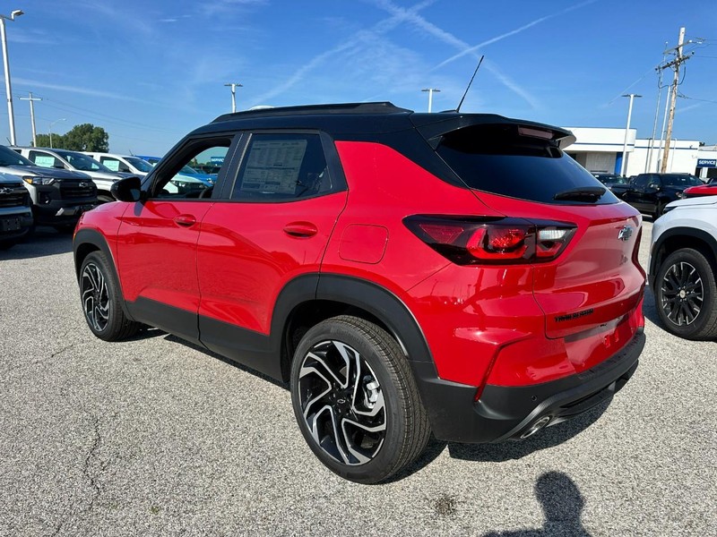 Chevrolet TrailBlazer Vehicle Full-screen Gallery Image 3