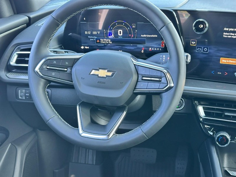Chevrolet Traverse Vehicle Full-screen Gallery Image 7