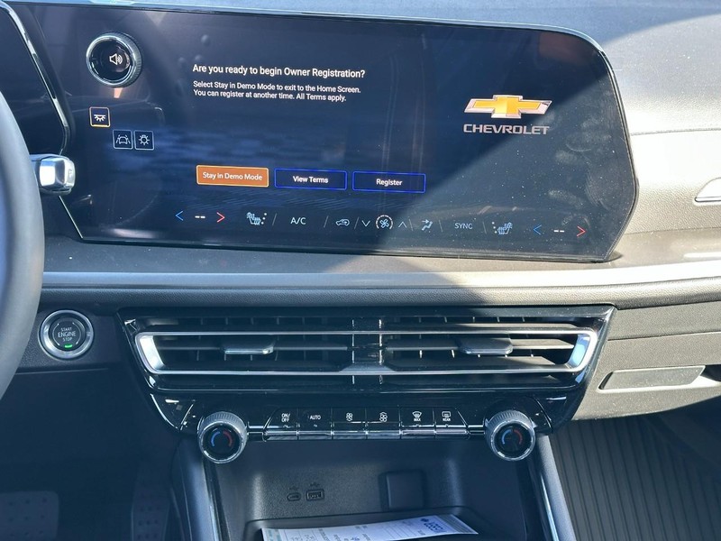 Chevrolet Traverse Vehicle Full-screen Gallery Image 8
