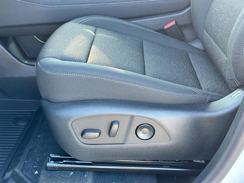 Chevrolet Traverse Vehicle Full-screen Gallery Image 11