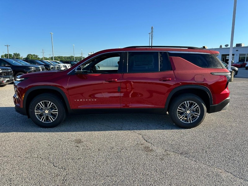 Chevrolet Traverse Vehicle Full-screen Gallery Image 2