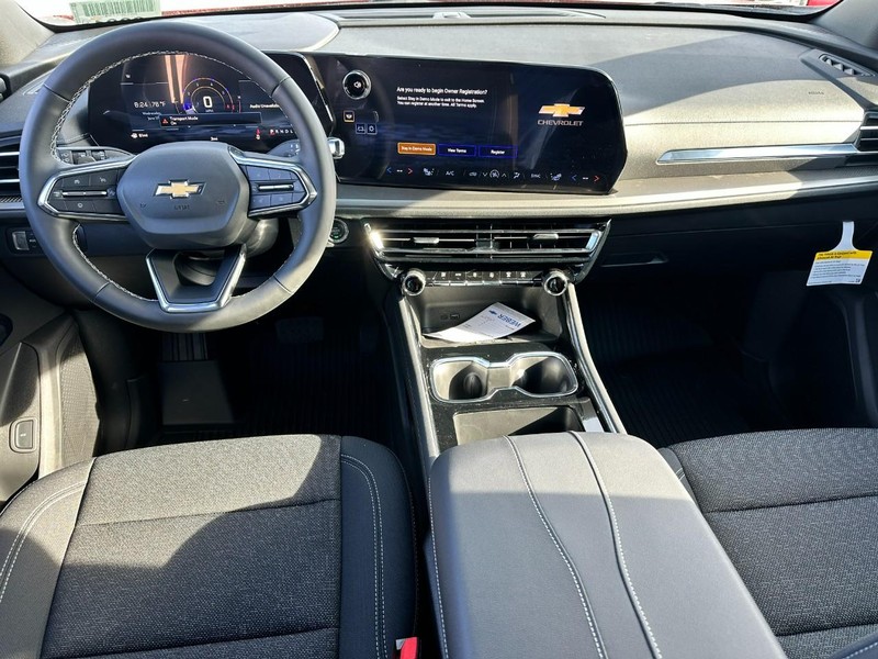 Chevrolet Traverse Vehicle Full-screen Gallery Image 6