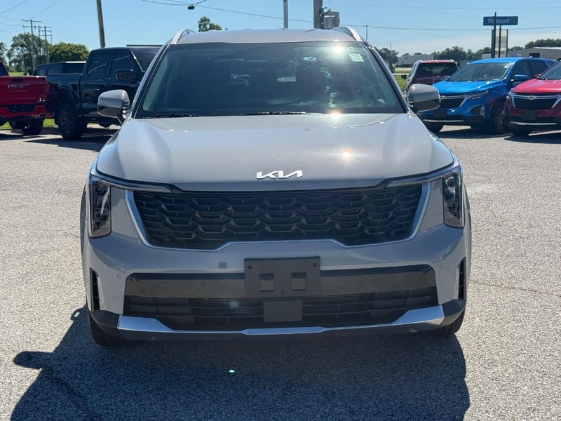 Kia Sorento Vehicle Full-screen Gallery Image 9