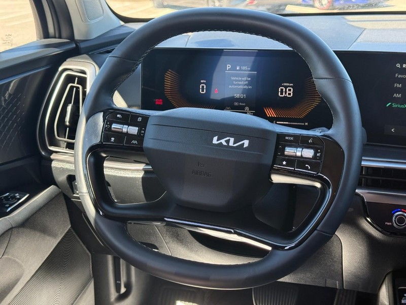 Kia Sorento Vehicle Full-screen Gallery Image 13