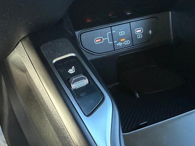 Kia Sorento Vehicle Full-screen Gallery Image 19