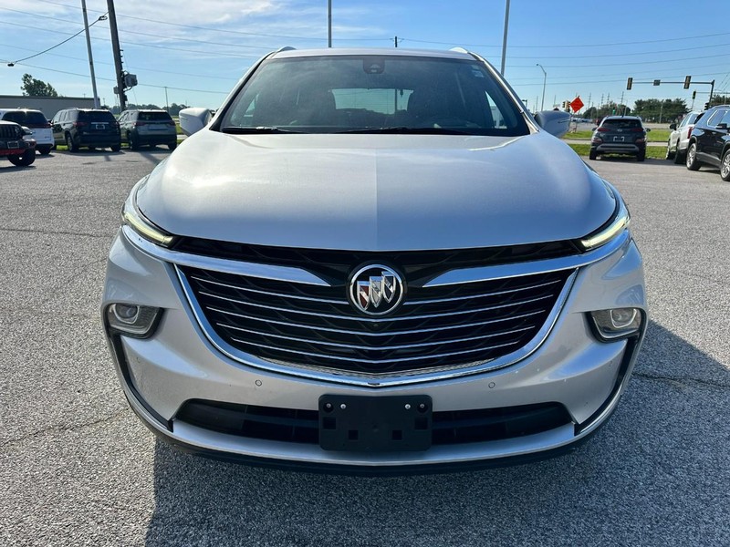 Buick Enclave Vehicle Full-screen Gallery Image 09