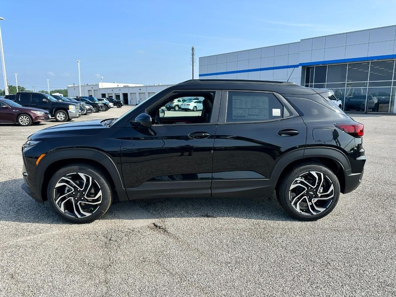 Chevrolet TrailBlazer Vehicle Full-screen Gallery Image 2