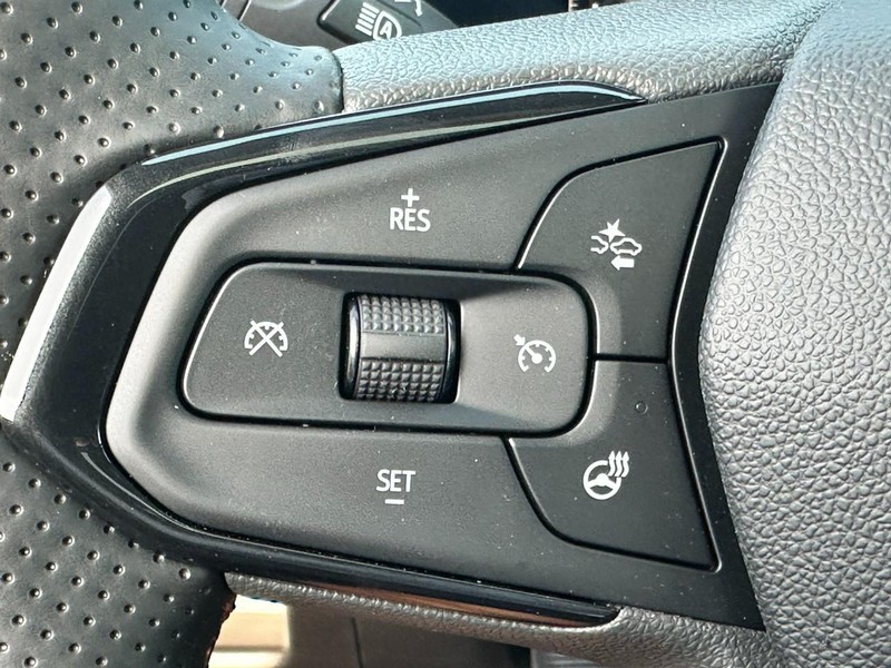 Chevrolet TrailBlazer Vehicle Full-screen Gallery Image 12