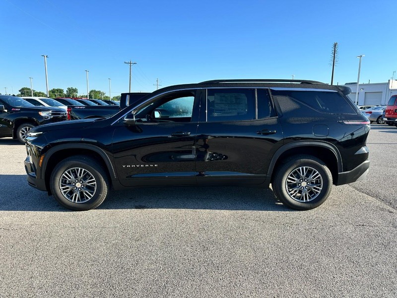 Chevrolet Traverse Vehicle Full-screen Gallery Image 2