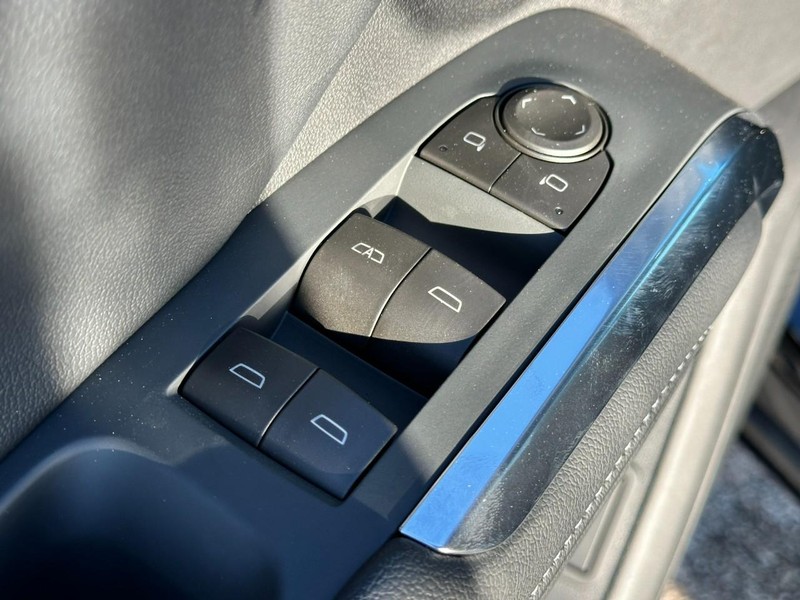 Chevrolet Traverse Vehicle Full-screen Gallery Image 10