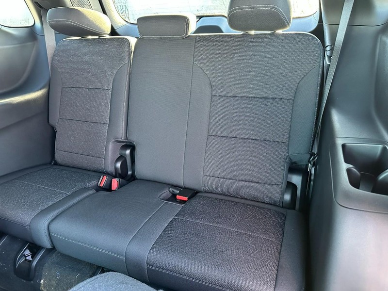 Chevrolet Traverse Vehicle Full-screen Gallery Image 4