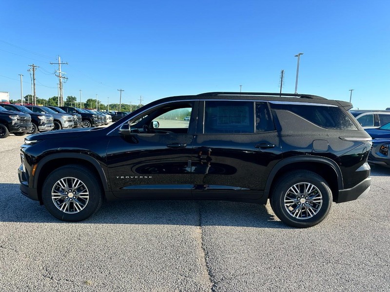 Chevrolet Traverse Vehicle Full-screen Gallery Image 2