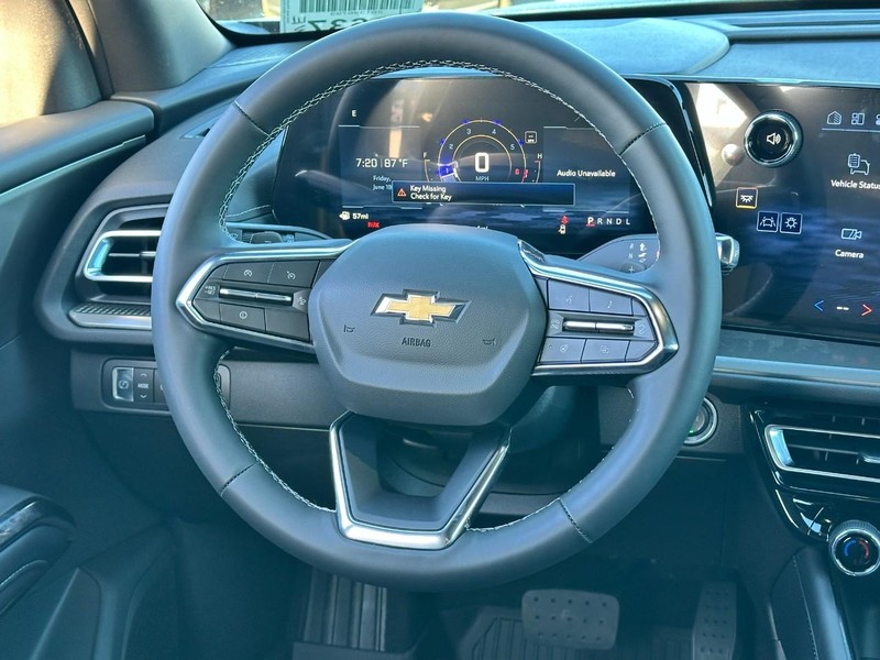 Chevrolet Traverse Vehicle Full-screen Gallery Image 7