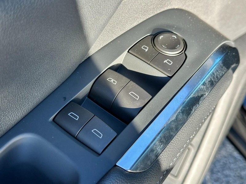 Chevrolet Traverse Vehicle Full-screen Gallery Image 10