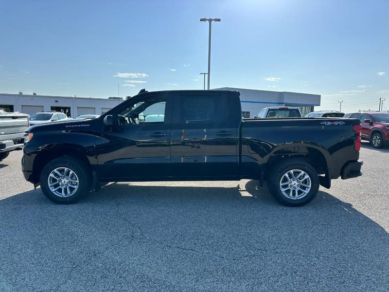 Chevrolet Silverado 1500 Vehicle Full-screen Gallery Image 2
